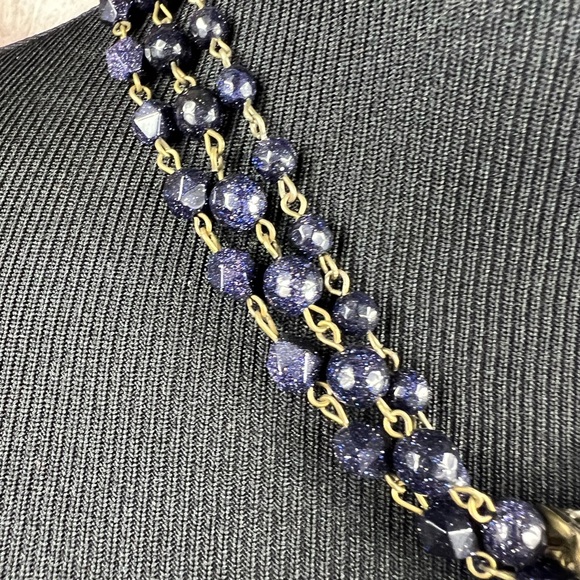 Melania Clara Necklace - Picture 3 of 7